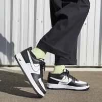 Nike Air Force 1 '07 чоловічі Кросівки колір чорний