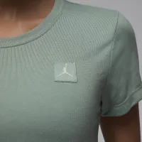Nike Jordan Essentials жіноча Slim Short-Sleeve футболка колір зелений