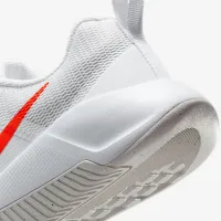 Nike MC Trainer 3 женская для тренировок Кроссовки цвет белый
