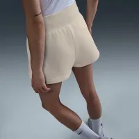NikeCourt Phoenix Fleece женская С высокой Талией Loose шорты цвет коричневый