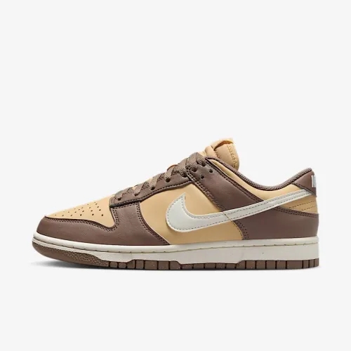 Nike Dunk Low Next Nature женская Кроссовки цвет коричневый