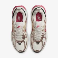 Nike V2K Run женская Кроссовки цвет коричневый