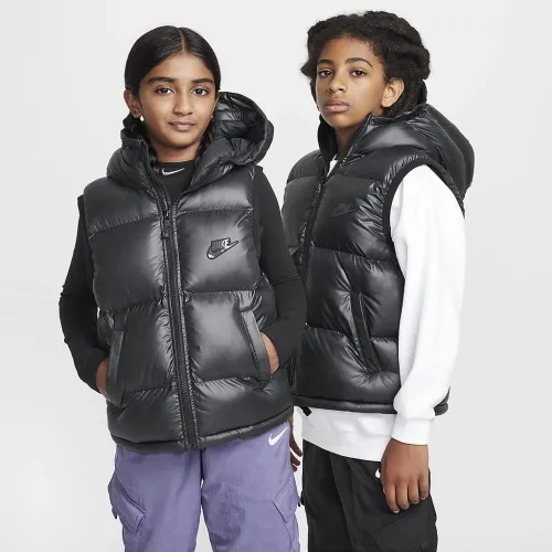 Nike Sportswear Heavyweight Synthetic Fill EasyOn Big детские Therma-FIT Repel Loose Hooded Vest цвет черный