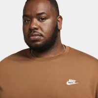 Nike Sportswear Club чоловічі футболка колір коричневий