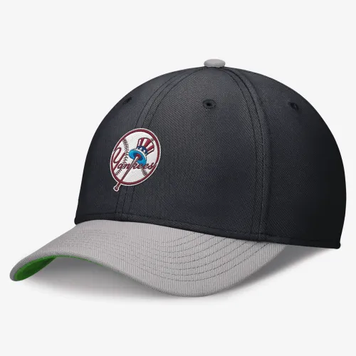 New York Yankees Rewind Cooperstown Swoosh чоловічі Nike Dri-FIT MLB Hat блакитний