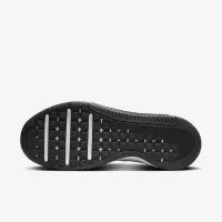Nike MC Trainer 3 чоловічі для тренування Кросівки колір білий