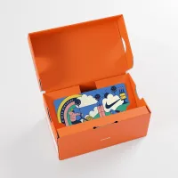 Nike Gift Card Mailed in a Mini Nike Shoebox колір зелений