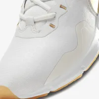 Nike Legend Essential 2 женская для тренировок Кроссовки цвет серый