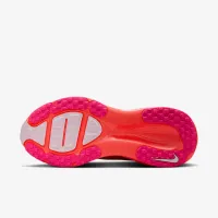 Nike Vomero 18 жіноча Road Running Кросівки колір червоний