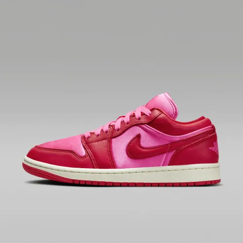 Nike Air Jordan 1 Low SE жіноча Кросівки Pink