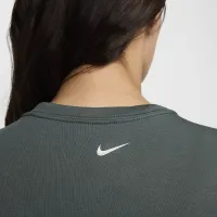 Nike Sportswear Chill Knit жіноча Cropped футболка колір зелений