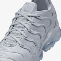 Nike Air VaporMax Plus чоловічі Кросівки колір сірий