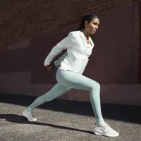 Nike Interact Run жіноча Road Running Кросівки колір сірий