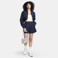 Nike Sportswear женская Futura 365 Crossbody сумка (3L) цвет фиолетовый