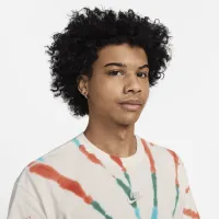 Nike Sportswear Premium Essentials чоловічі Max90 футболка колір білий