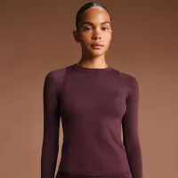 NikeSKIMS Airy жіноча Long-Sleeve Crew-Neck Top колір червоний