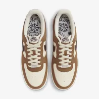 Nike Air Force 1 '07 LV8 чоловічі Кросівки колір коричневий