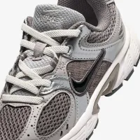 Nike V5 RNR Little дитячі Кросівки колір сірий