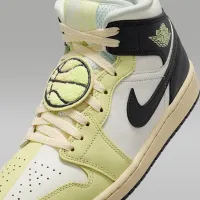 Nike Air Jordan 1 Mid SE женская Кроссовки цвет белый