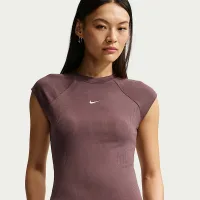 Nike Sportswear Chill Knit женская Tight Short-Sleeve Ribbed Top цвет фиолетовый