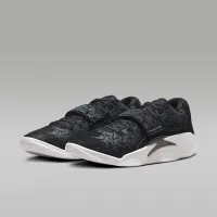 Nike Zion 3 M.U.D. 
