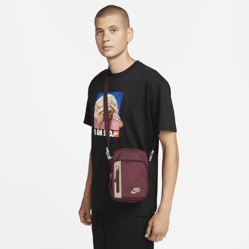 Nike Elemental Premium Crossbody сумка (4L) колір червоний