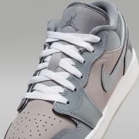 Nike Air Jordan 1 Low SE Big детские Кроссовки цвет серый
