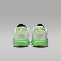Nike Luka 4 