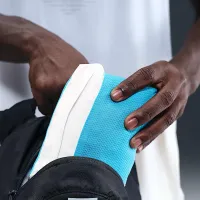 Nike Impossibly Light чоловічі Hooded Running Куртка блакитний
