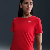 Nike Sportswear Club Essentials женская футболка цвет красный