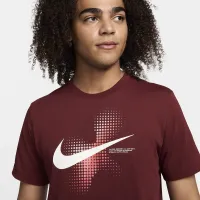 Nike Sportswear чоловічі футболка колір червоний