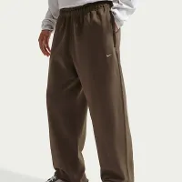 Nike Solo Swoosh мужские Fleece Open-Hem Pants цвет коричневый