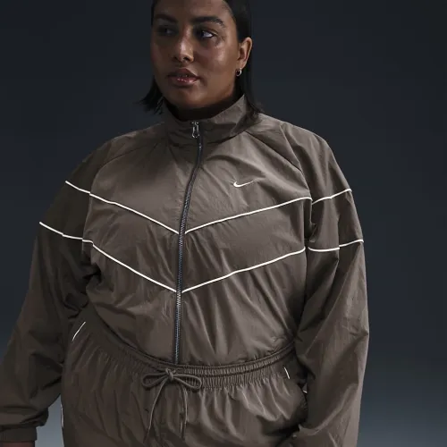Nike Windrunner женская Loose UV Woven Full-Zip Куртка (большие размеры) цвет коричневый