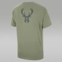 Nike Milwaukee Bucks Courtside Statement Edition чоловічі Jordan NBA футболка колір зелений