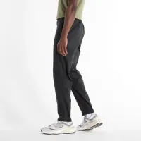 Штани New Balance MP43554BK - Чорні