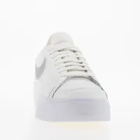 Кросівки Nike Blazer Low DQ7571-101 - Білі