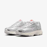 Nike Initiator жіноча Кросівки колір сірий