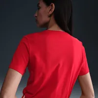 Nike Sportswear Club Essentials женская футболка цвет красный