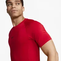 Nike Pro чоловічі Dri-FIT Slim Short-Sleeve Top колір червоний