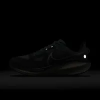 Nike Vomero 17 женская Road Running Кроссовки цвет зеленый