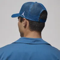 Nike Jordan Rise Structuколір червоний Trucker Cap блакитний
