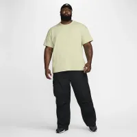 Nike Sportswear Premium Essentials мужские футболка цвет зеленый