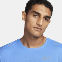 Nike Rise 365 чоловічі Dri-FIT Short-Sleeve Running Top блакитний