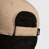 Nike Dri-FIT Club Structuколір червоний Swoosh Cap колір коричневий
