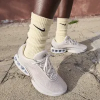 Nike Air Max Dn жіноча Кросівки колір коричневий