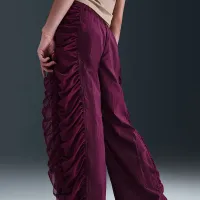 Nike Sportswear Girls' Woven Pants колір червоний