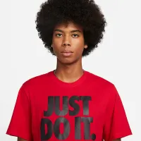 Nike Sportswear чоловічі футболка колір червоний
