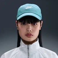 Nike Club Unstructuколір червоний Futura Wash Cap блакитний