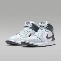 Nike Air Jordan 1 Mid жіноча Кросівки колір білий