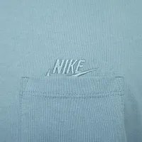 Nike Sportswear Premium Essentials чоловічі Pocket футболка блакитний